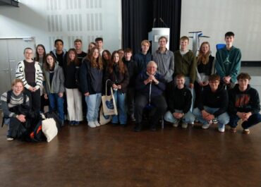 GSG-Forscher:innen hören Vortrag von Nobelpreisträger Reinhard Genzel